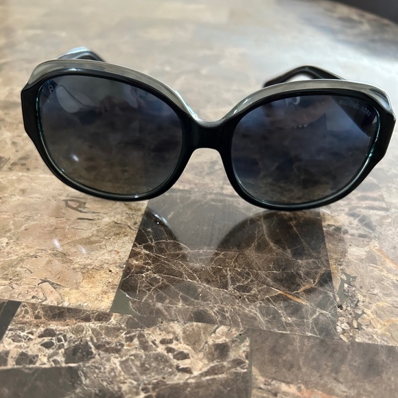 Michael Kors sunglasses - Picture 1 of 4